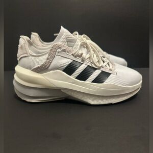 Adidas AVRYN_X Men Trainers